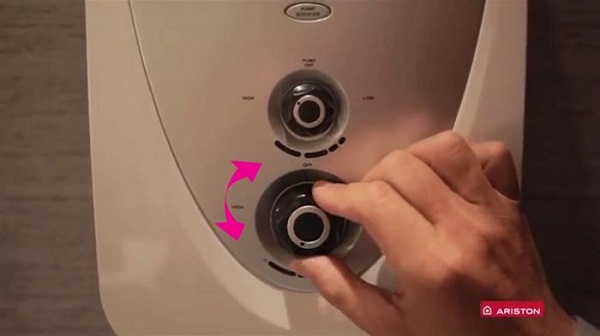 Các bước sử dụng máy nước nóng Ariston trực tiếp đúng cách 4